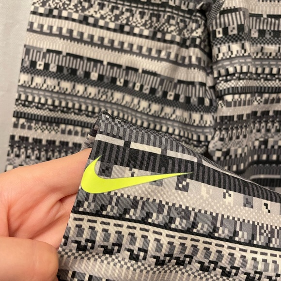 Nike Pro leggings - Picture 5 of 5